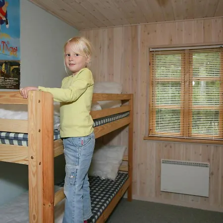 Holiday home 8 Person In R Dby Kramnitse